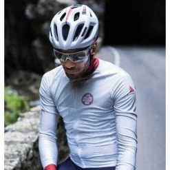 Casque Abus Aduro 2.1 Noir -Fizik Soldes casque abus aduro 21 noir 5