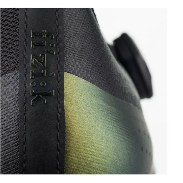 Chaussures Route Fizik Tempo Overcurve R4 - Beetle-Noir Iridescent 7 Chaussures Route Fizik Tempo Overcurve R4 - Beetle-Noir Iridescent – Image 5