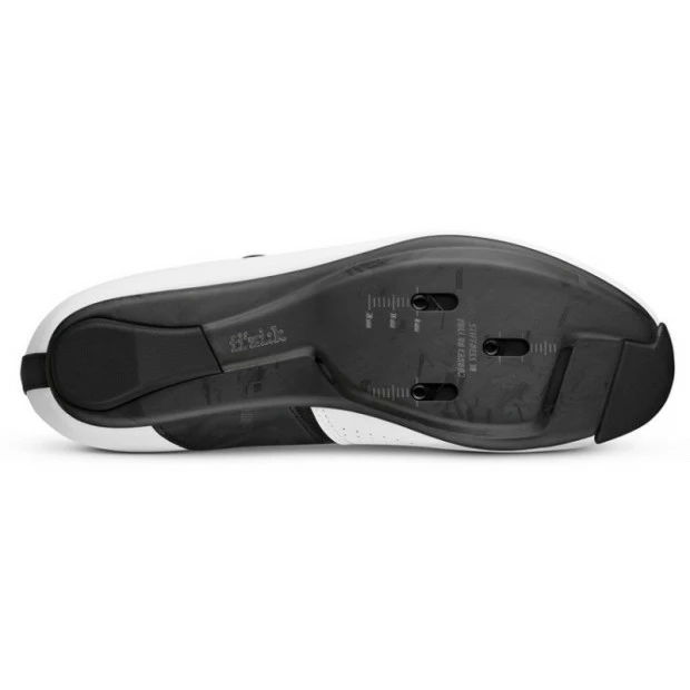 Chaussures Route Fizik Vento Infinito Carbon Noir/Blanc 5 Chaussures Route Fizik Vento Infinito Carbon Noir/Blanc – Image 3