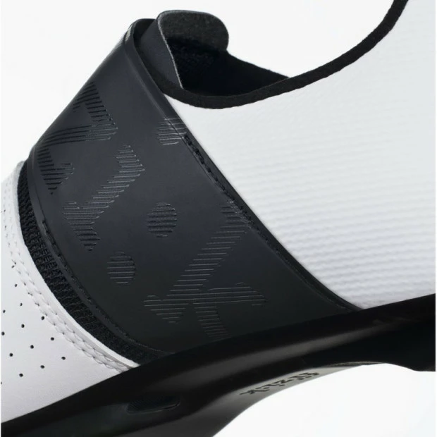 Chaussures Route Fizik Vento Infinito Carbon Noir/Blanc 6 Chaussures Route Fizik Vento Infinito Carbon Noir/Blanc – Image 4