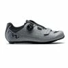 Chaussures Route Northwave Storm Carbon 2 Argent Réfléchissant -Fizik Soldes chaussures route northwave storm carbon 2 argent reflechissant